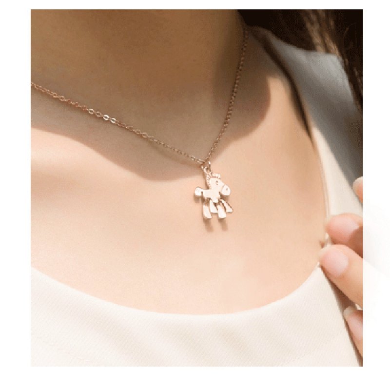 Three-dimensional carousel pendant female Japanese simple pendant silver jewelry gift