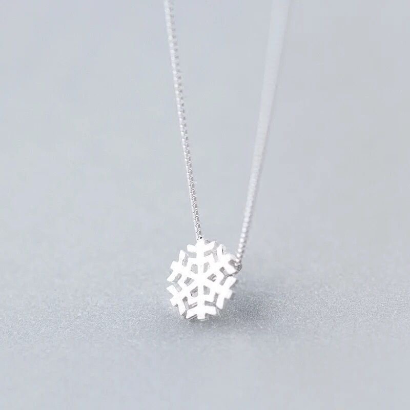 Plain silver snowflake silver female short clavicle chain fresh and simple brushed pendant accessories spring and summer version