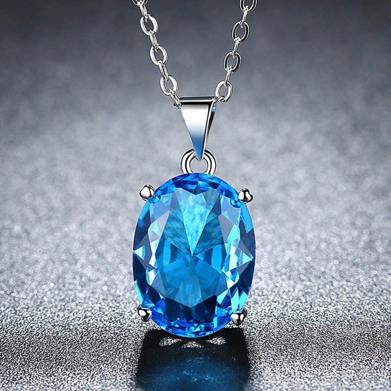 Aquamarine Swiss Blue Topaz Pendant Female 18k Gold Temperament Necklace Lady Clavicle Chain