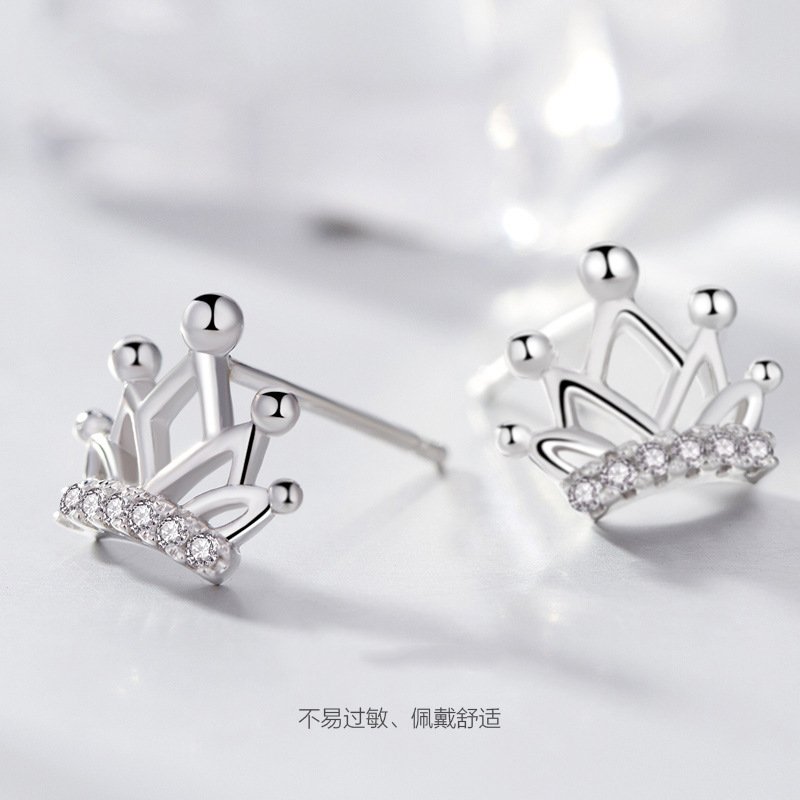 Crown earrings women's temperament personality cold earrings jewelry fashion earrings